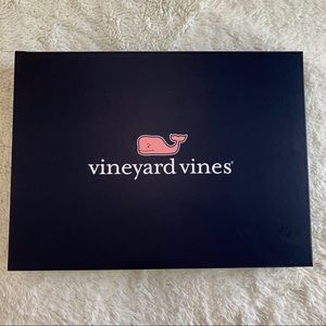 Vineyard vines gift box